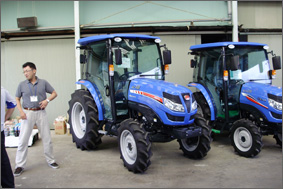 農業機械展示会画像04