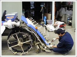 田植機の整備画像