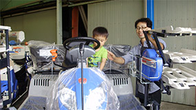 2015年農業機械展示会画像