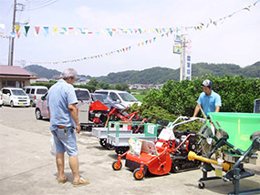 2016年農業機械展示会画像